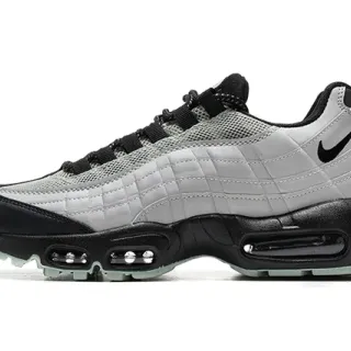 Nike Gray Black Quilted Upper Visible Air Cushioning Lifestyle Sneakers