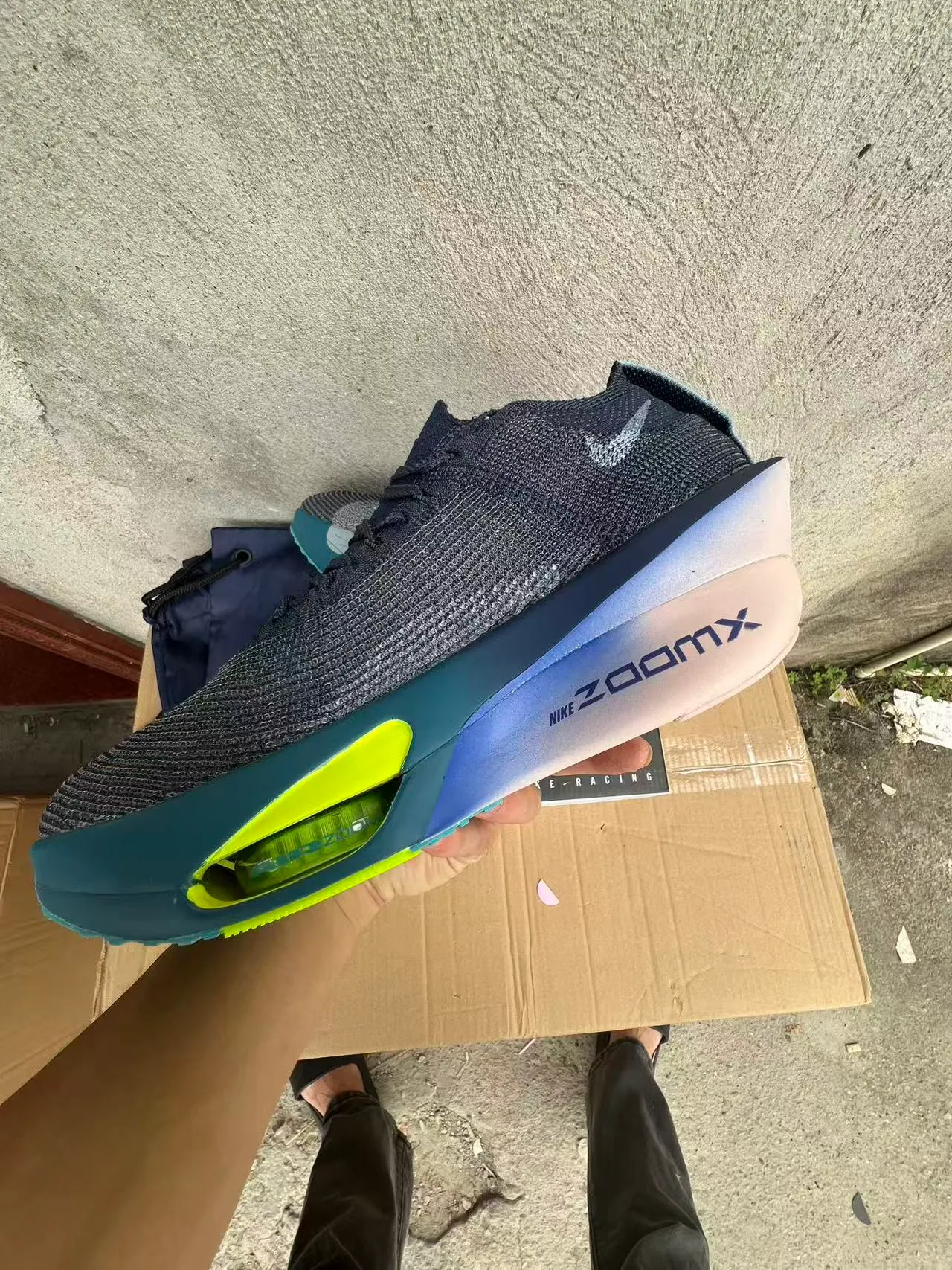 Nike Gray Blue Knit Upper Visible Air Cushioning Running Shoes 5