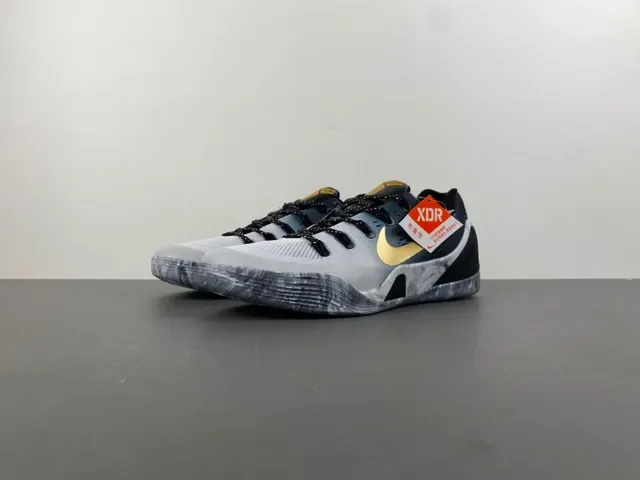Nike Gray Gold Low-Top Perforated Mesh Upper Basketball Shoes 10