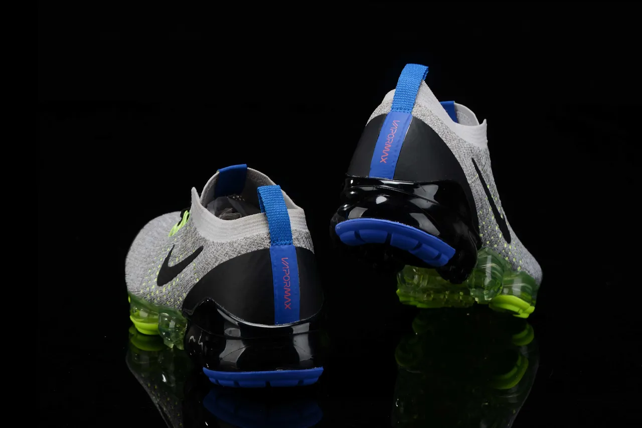 Nike Gray Green Flyknit Upper Full-Length Visible Air Unit Sole Running Shoes 10