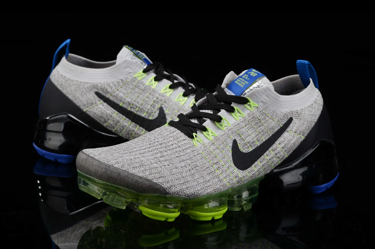 Nike Gray Green Flyknit Upper Full-Length Visible Air Unit Sole Running Shoes 12