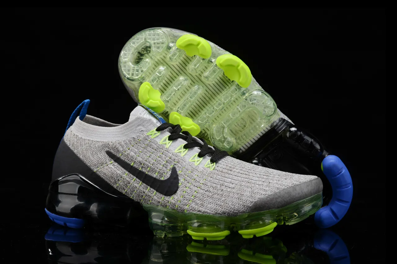 Nike Gray Green Flyknit Upper Full-Length Visible Air Unit Sole Running Shoes 13