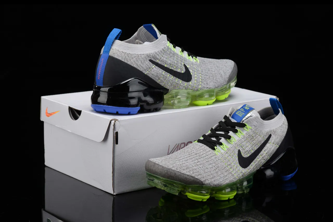 Nike Gray Green Flyknit Upper Full-Length Visible Air Unit Sole Running Shoes 16