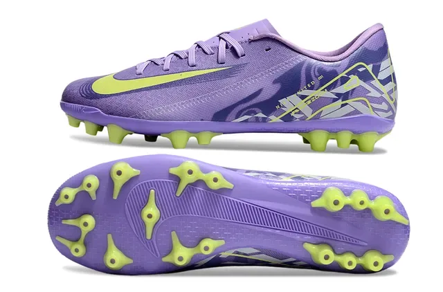 Nike Vert Rose Chaussures de Football à Coupe Basse avec Upper Synthétique Studs Coniques Moldés et à Lame pour Sol Ferme 21