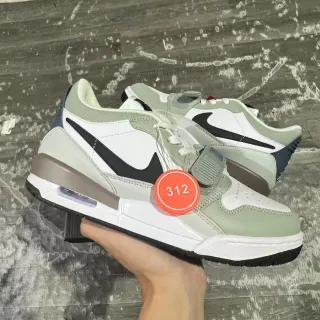 Nike Green White Layered Upper Midfoot Strap Lifestyle Sneakers