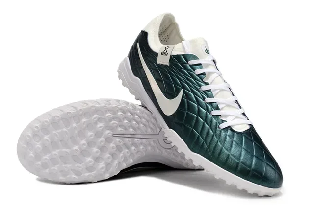 Nike Sapatos de futebol turf verde e branco couro acolchado silhueta baixa 4