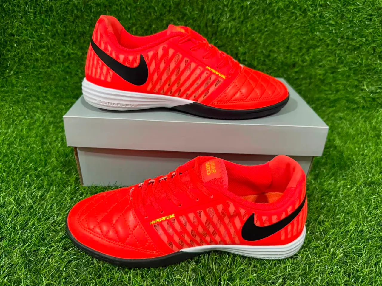 Nike Hypervenom Indoor Orange Black Quilted Toe Box Diagonal Synthetic Cage Overlay Indoor Soccer Shoes 10
