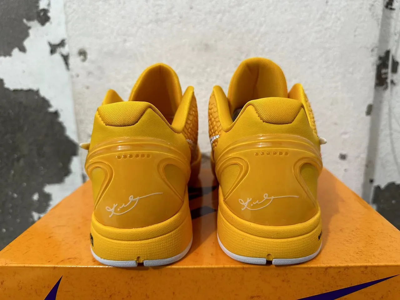Nike Kobe 5 Protro Vibrant Yellow Basketball Shoes 3