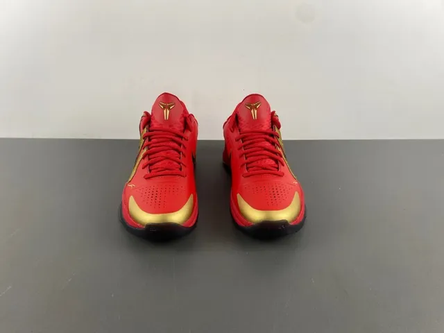 Nike Kobe Basketball Shoe Red and Gold Glitter Basketball Shoes 13