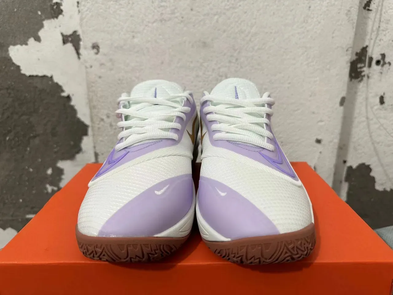 Nike Light Purple and White Perforated Heel Lifestyle Sneakers 3