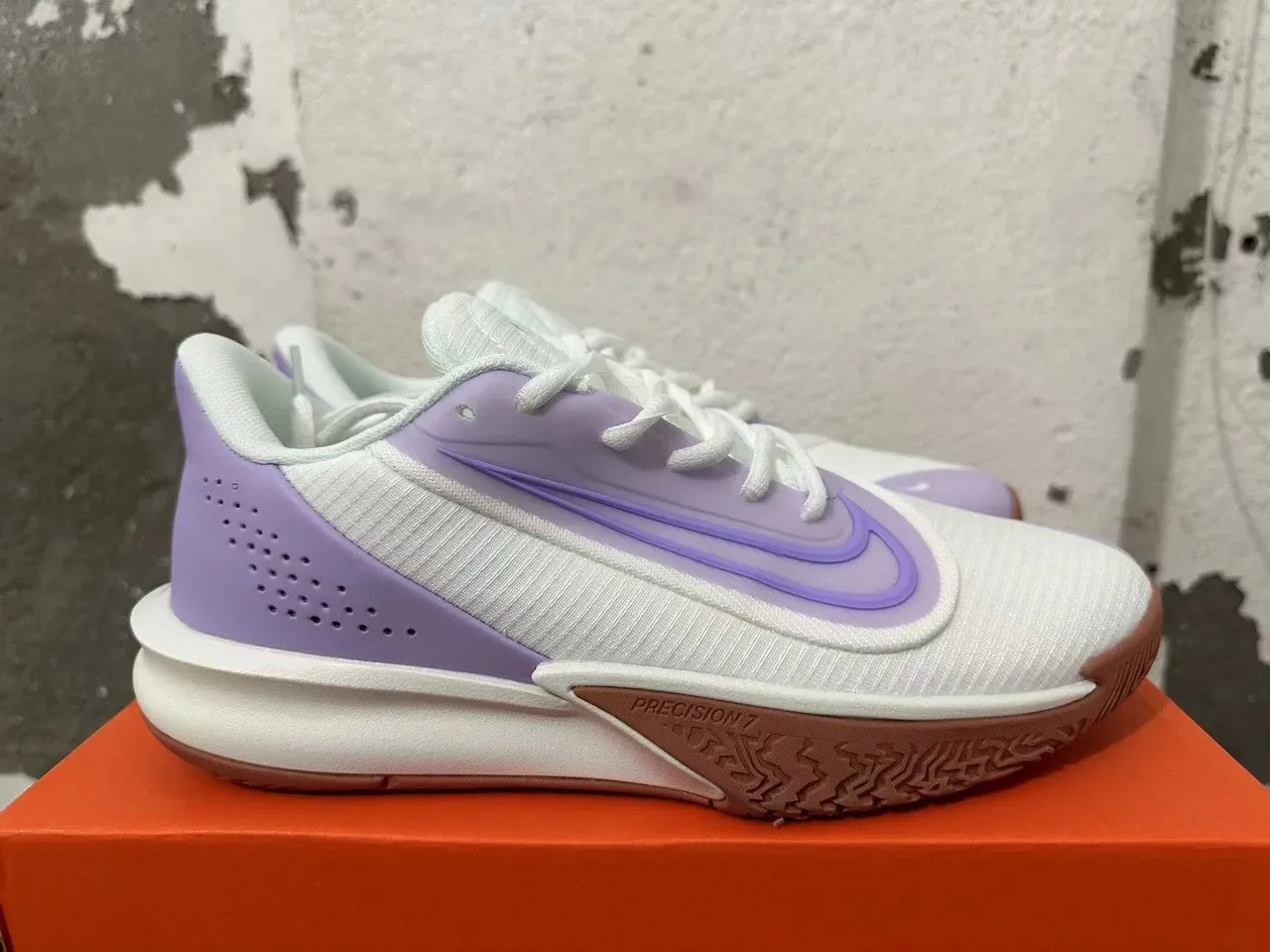 Nike Light Purple and White Perforated Heel Lifestyle Sneakers 4