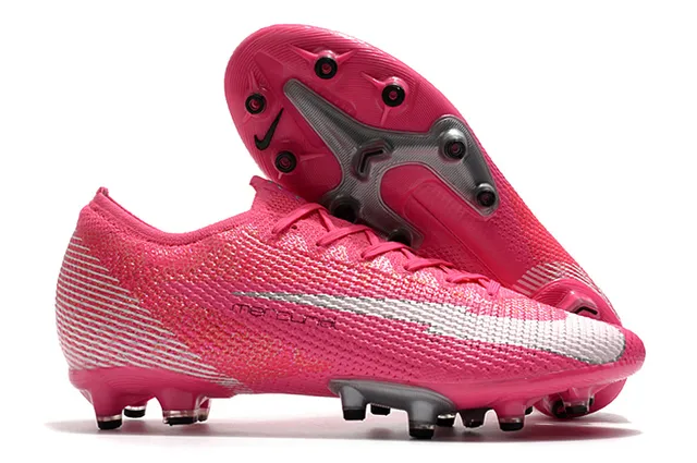 Nike Mercurial Vapor Chaussures de football pour sol ferme avec upper synthétique texturé blanc et bleu, overlay de maille à motif quadrillé 19