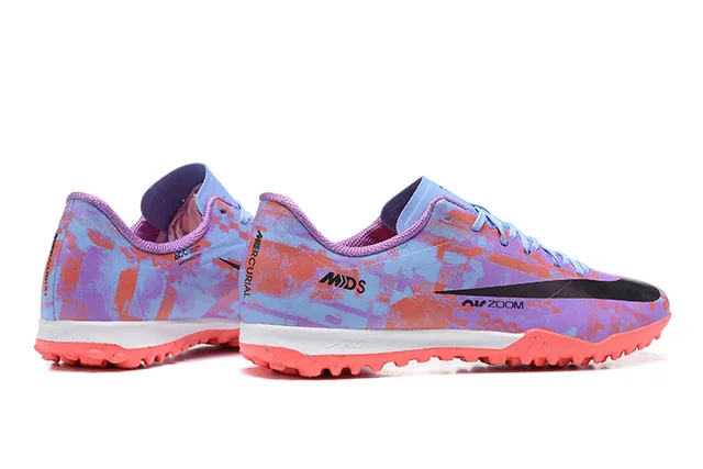 Nike Zapatillas de Fútbol Turf de Corte Bajo con Suela Sintética Estampado Camo Multicolor Rosa 5