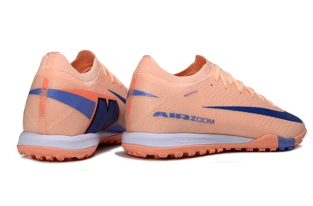 Nike Chaussures de football turf avec upper en maille synthétique et solape Swoosh en orange et bleu 5