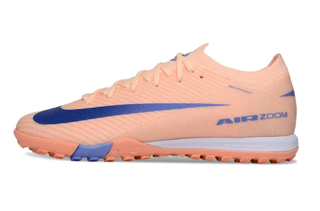Nike Chaussures de football turf avec upper en maille synthétique et solape Swoosh en orange et bleu 7
