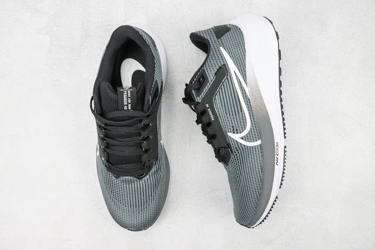Nike Pegasus 40 Gray White Running Shoes 3