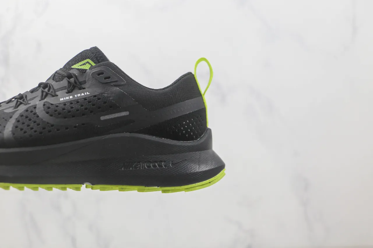 Nike Pegasus Trail Noir Vert Respirant Maille Perforée Supérieure Recouvrements Synthétiques Chaussures de course 7