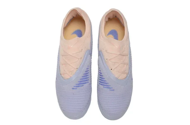 Nike Phantom GT Beige Blue Upper Knit Lacets Asymétriques Chaussures de football pour terrain ferme 2