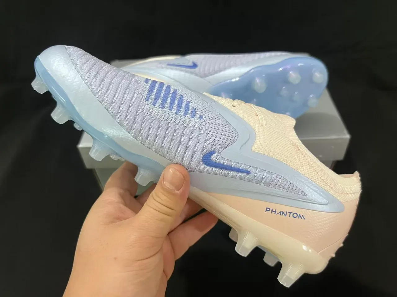 Nike Phantom GT Beige Blue Upper Knit Lacets Asymétriques Chaussures de football pour terrain ferme 11