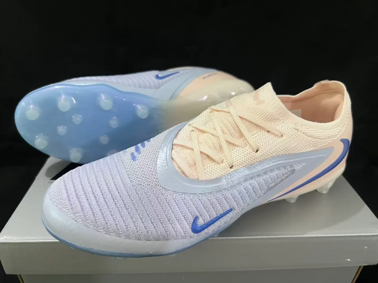 Nike Phantom GT Beige Blue Upper Knit Lacets Asymétriques Chaussures de football pour terrain ferme 16