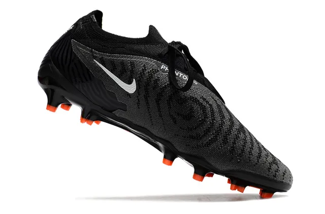 Nike Phantom GT Noir Orange bout bas tige tricotée système de lacets asymétrique terrain ferme chaussures de football 6
