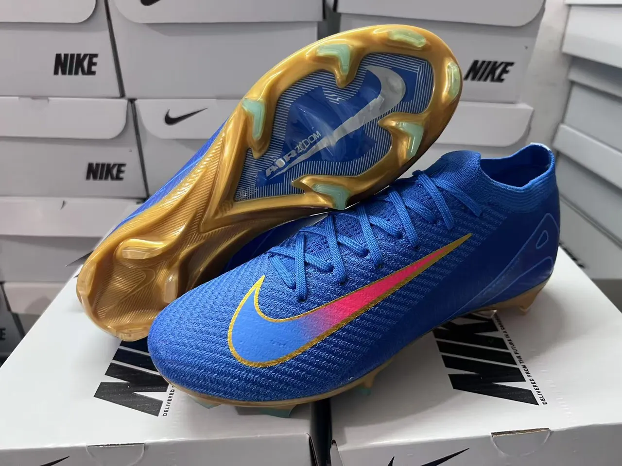 Nike Phantom GT Blue Gold Knit Upper Gradient Swoosh Firm-Ground Soccer Shoes 2