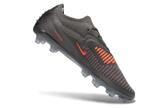 Nike Phantom GT رمادي أحمر Knit Upper Low-Cut Silhouette Firm-Ground أحذية كرة القدم 2