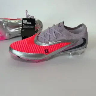 Nike Phantom GT Pink Gray Low-Cut Knit Upper Ribbed Forefoot Panel Firm-Ground Soccer Shoes
