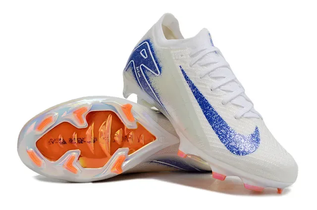 Nike Phantom GT Chaussures de Football Blanc Bleu Upper en Tricot Suela Iridescente Translucide pour terrain ferme 2
