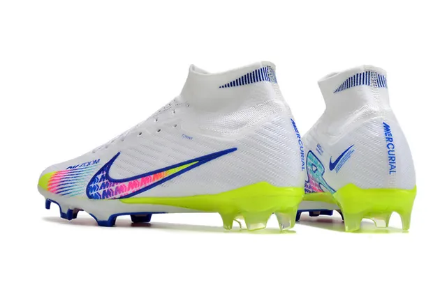 Nike Phantom GT Chaussures de football pour terrain ferme coupe haute col Flyknit système de lacets asymétrique blanc multicolor 4