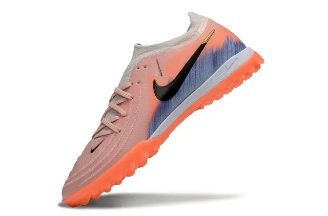Nike Chaussures de football rose orange upper tricot colorway gradient turf 3