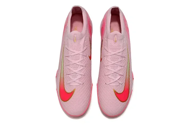 Nike Chaussures de football Pink/Red Knit Upper Suela Turf 2