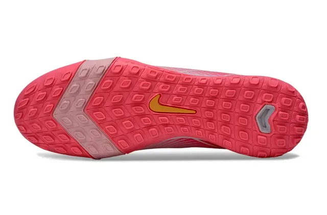 Nike Chaussures de football Pink/Red Knit Upper Suela Turf 6
