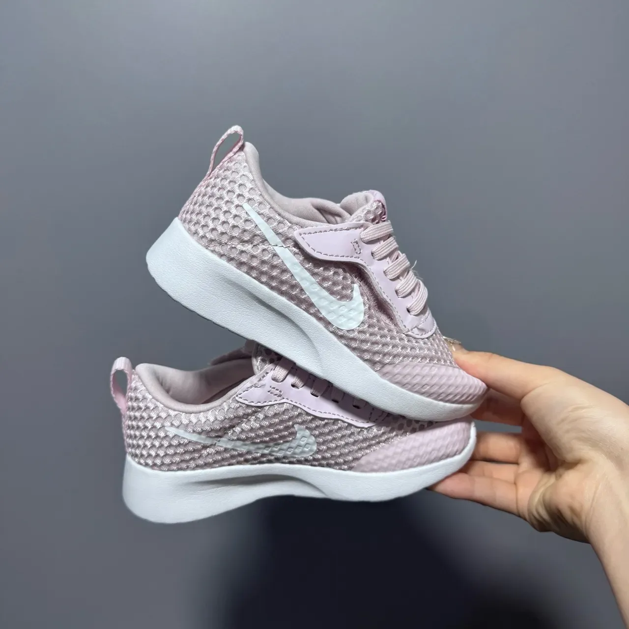Nike Pink White Mesh Upper Honeycomb Perforation Lifestyle Sneakers 9