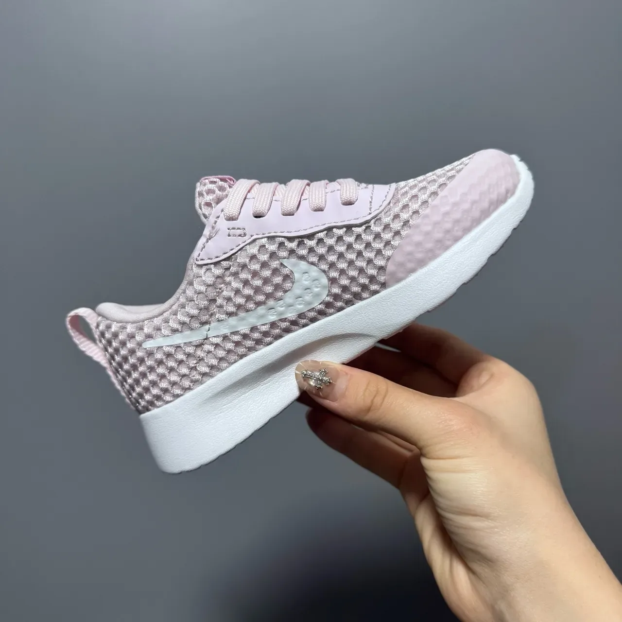 Nike Pink White Mesh Upper Honeycomb Perforation Lifestyle Sneakers 11