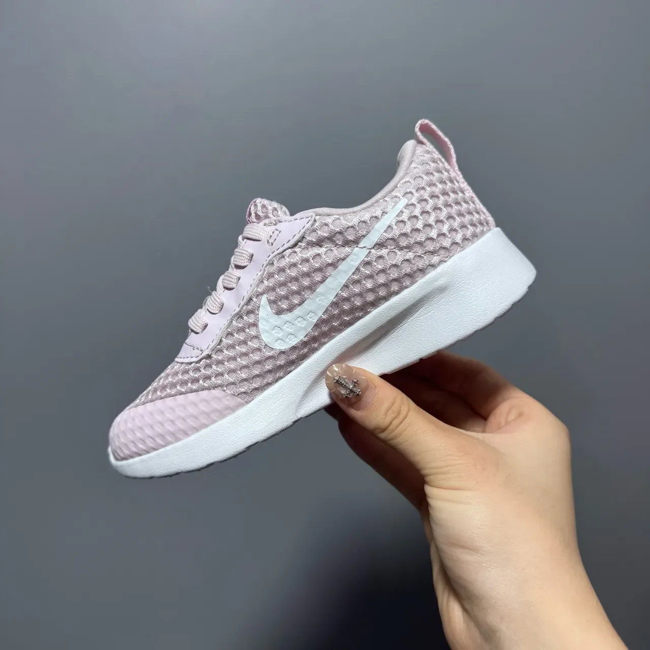 Nike Pink White Mesh Upper Honeycomb Perforation Lifestyle Sneakers 12