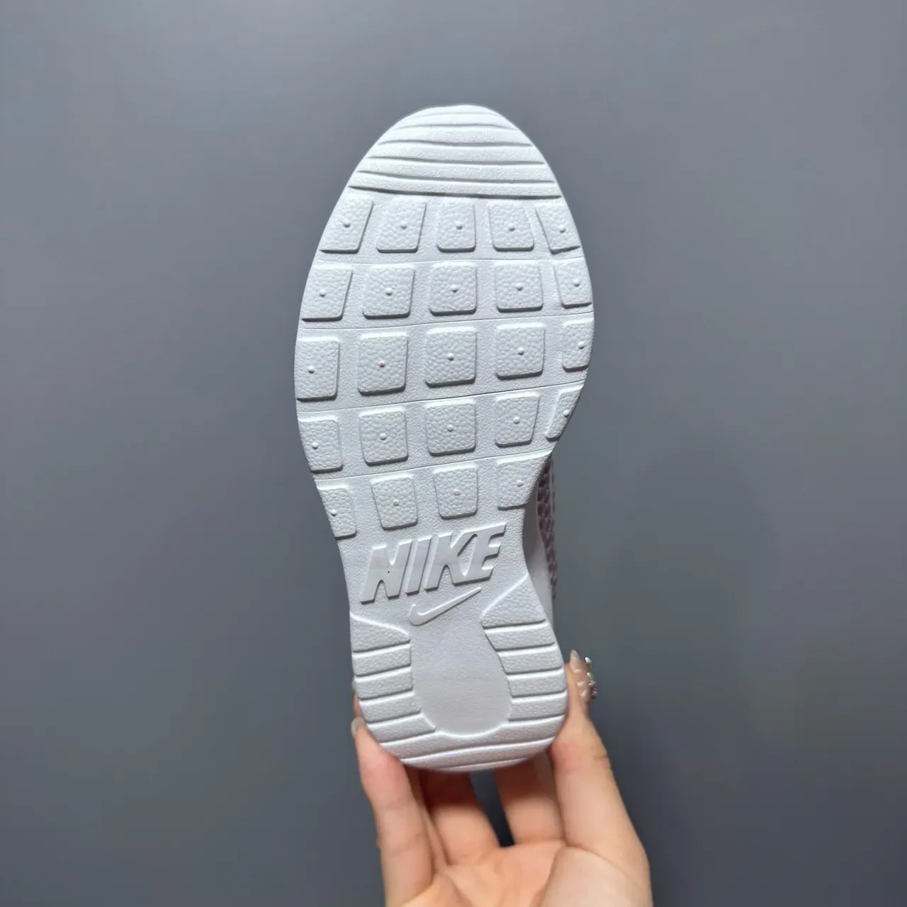 Nike Pink White Mesh Upper Honeycomb Perforation Lifestyle Sneakers 14