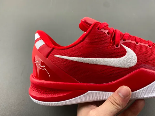 Nike Red White Knit Upper Low-Top Silhouette Basketball Shoes 3