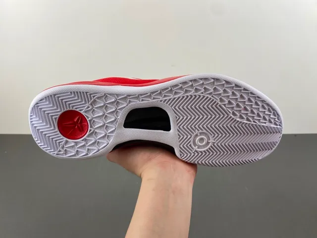 Nike Red White Knit Upper Low-Top Silhouette Basketball Shoes 9