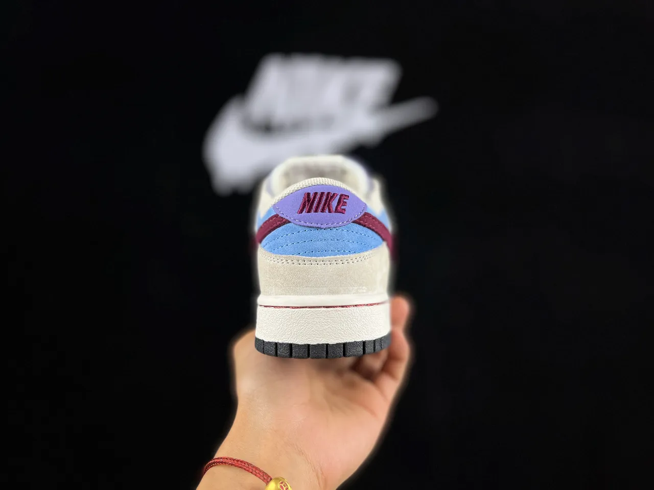 Nike SB Dunk Low bege borgonha azul roxo tênis de skate 4