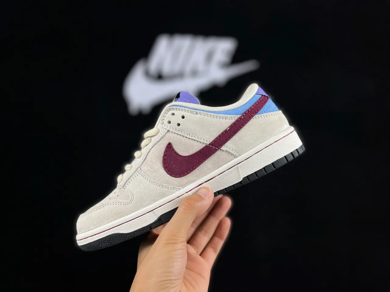 Nike SB Dunk Low bege borgonha azul roxo tênis de skate 8