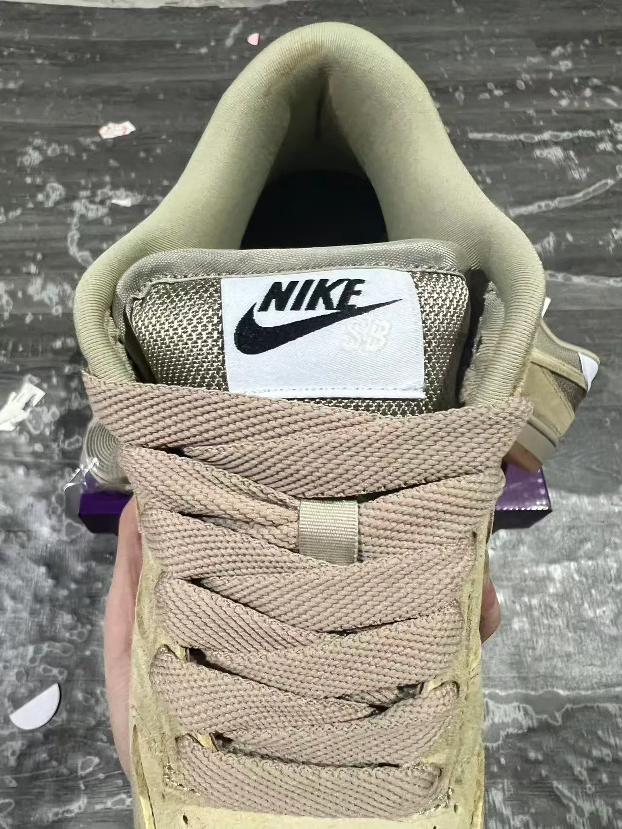 Nike SB Dunk Low 米色麂皮滑板鞋 8