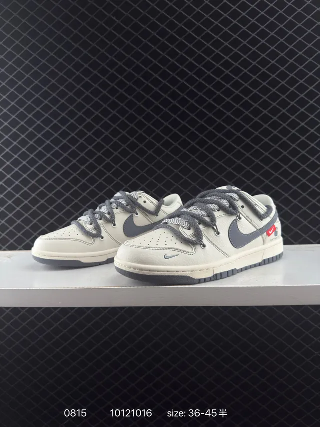 Nike SB Dunk Low x Carhartt Off-White و Gray أحذية تزلج 4