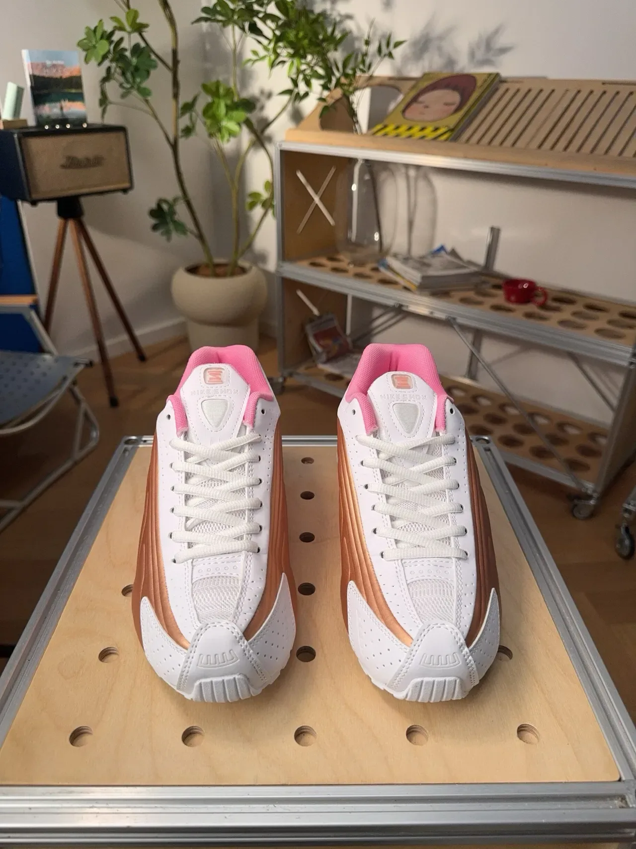 Nike Shox Running Sneaker White Copper Pink Lifestyle Sneakers 5