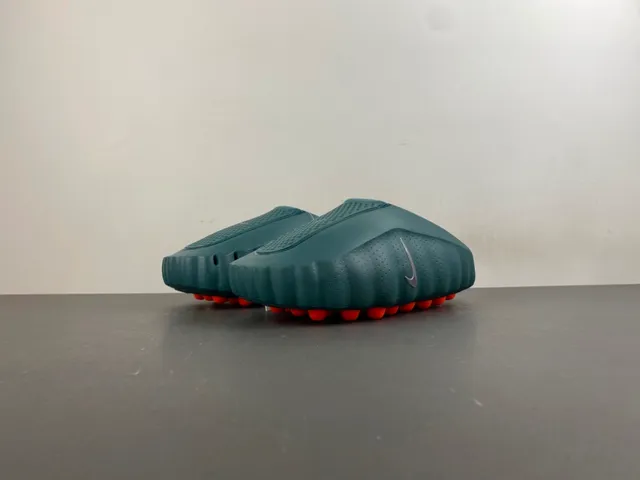 Nike Teal Green Molded Perforated Slipper 8