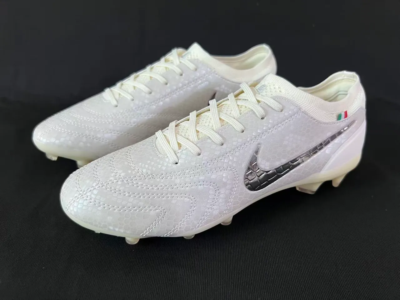 Nike Tiempo Legend Firm-Ground Soccer Shoes 10