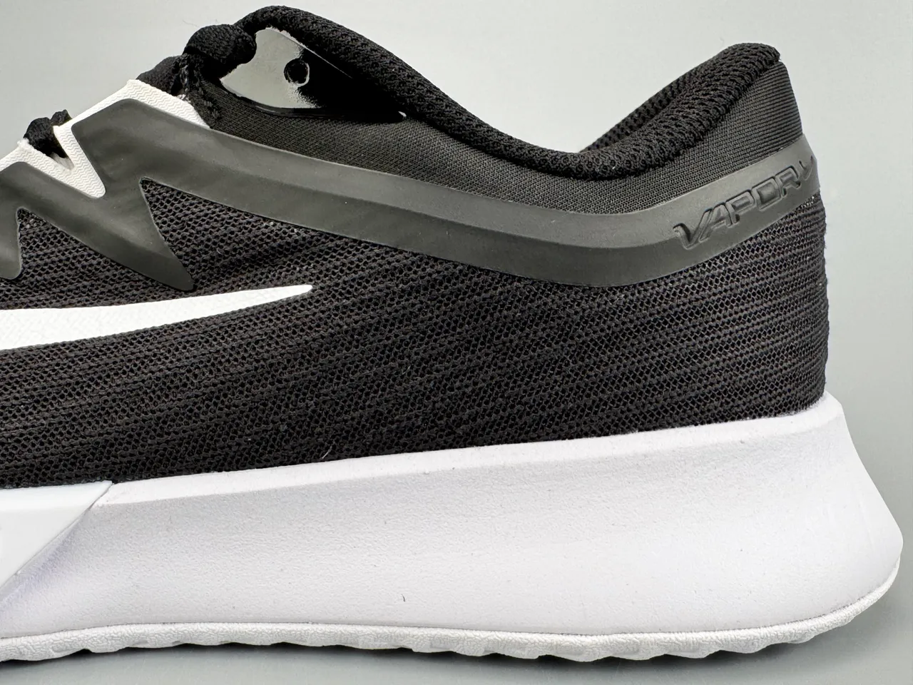 Nike Vapor Air Zoom chaussures de course noires et blanches 7