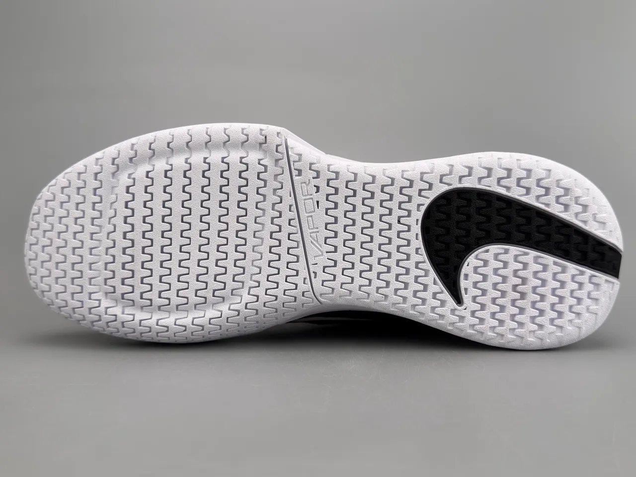 Nike Vapor Air Zoom chaussures de course noires et blanches 8