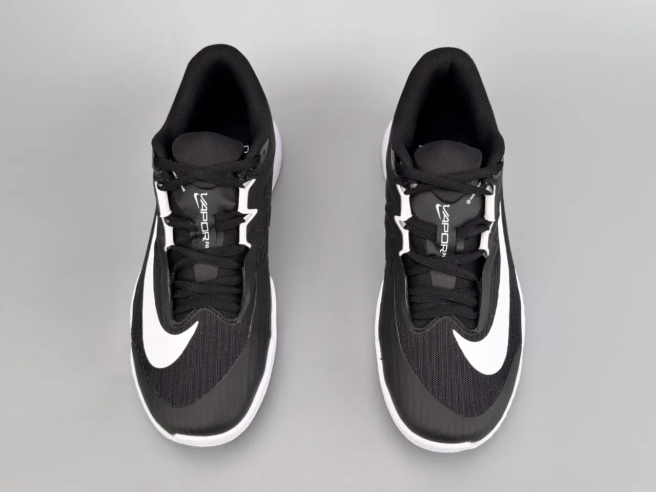 Nike Vapor Air Zoom chaussures de course noires et blanches 9