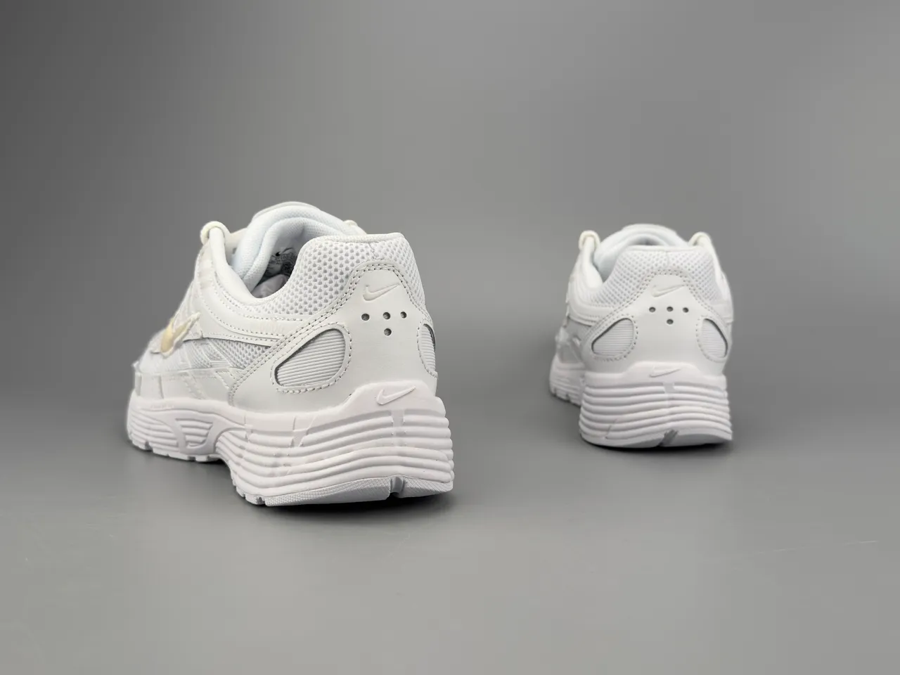 Nike White Beige Layered Synthetic Cage Breathable Mesh Panels Lifestyle Sneakers 4